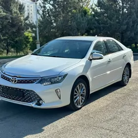 Toyota Camry 2017