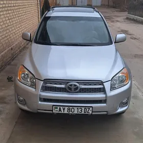 Toyota RAV4 2011