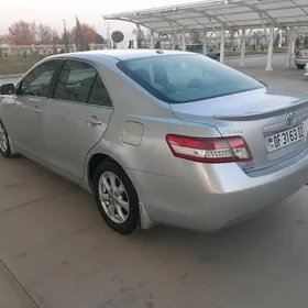 Toyota Camry 2010