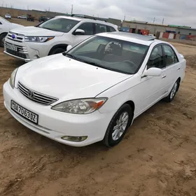 Toyota Camry 2004