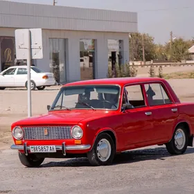 Lada 2104 1980