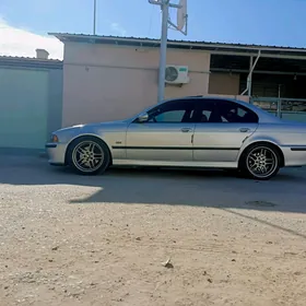 BMW E39 2002