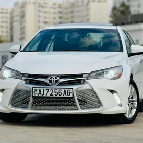 Toyota Camry 2016