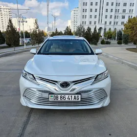 Toyota Camry 2020