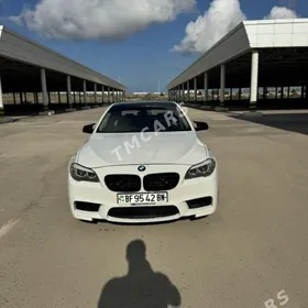 BMW F10 M5 2011