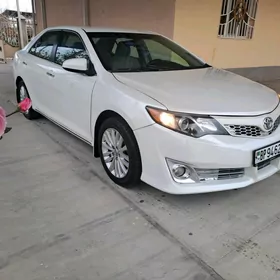 Toyota Camry 2012