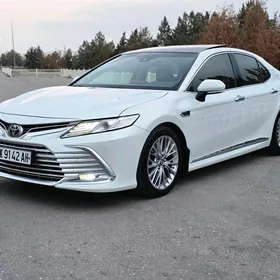 Toyota Camry 2023