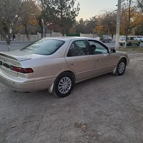 Toyota Camry 1999