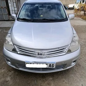 Nissan Versa 2010