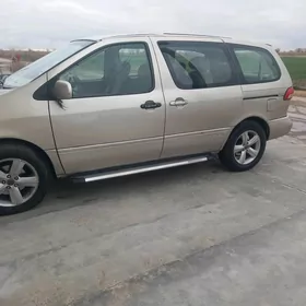 Toyota Sienna 2003