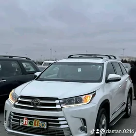 Toyota Highlander 2016