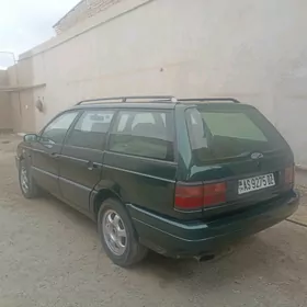 Volkswagen Passat 1993