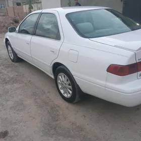 Toyota Camry 2001