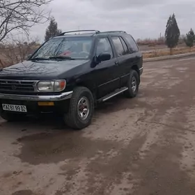 Nissan Pathfinder 1997