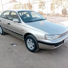 Toyota Carina 1995