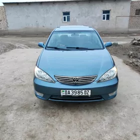 Toyota Camry 2004