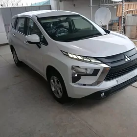 Mitsubishi Xpander 2024