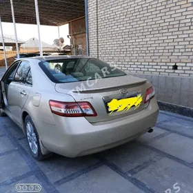 Toyota Camry 2010