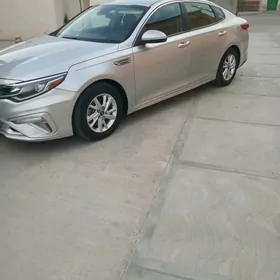 Kia Optima 2019