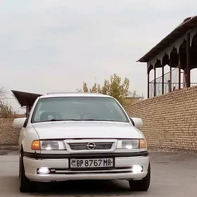 Opel Vectra 1992