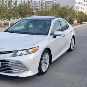 Toyota Camry 2020