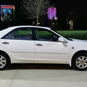 Toyota Camry 2004