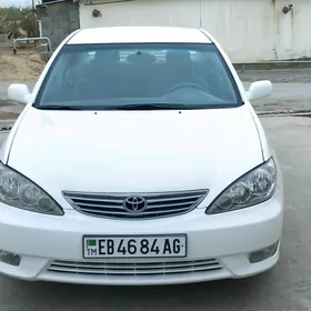 Toyota Camry 2004