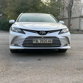 Toyota Camry 2018