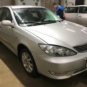 Toyota Camry 2003