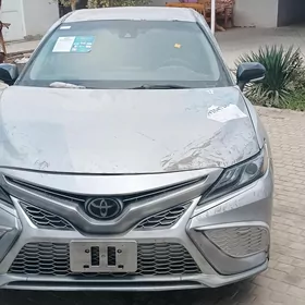 Toyota Camry 2022