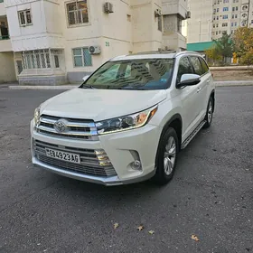 Toyota Highlander 2016