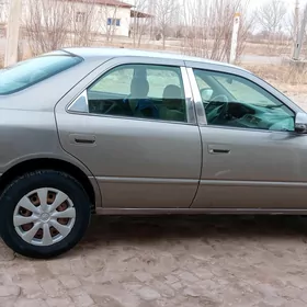 Toyota Camry 1998