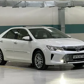 Toyota Camry 2017