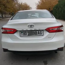 Toyota Camry 2018