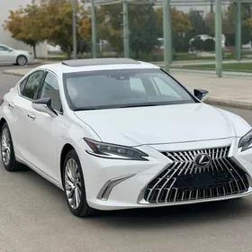 Lexus ES 350 2022