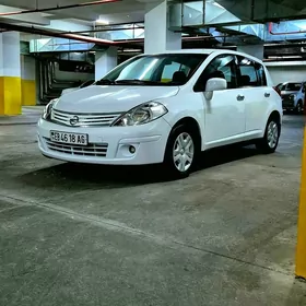 Nissan Versa 2010