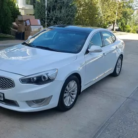 Kia Cadenza 2013