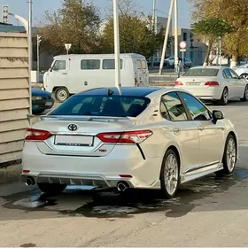 Toyota Camry 2020