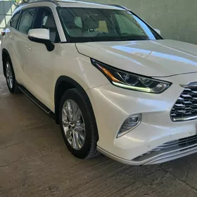 Toyota Highlander 2020