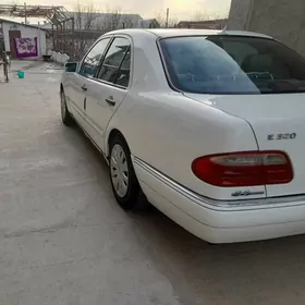 Mercedes-Benz 300E 1996