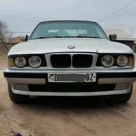 BMW 525 1990