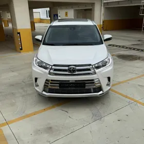 Toyota Highlander 2019