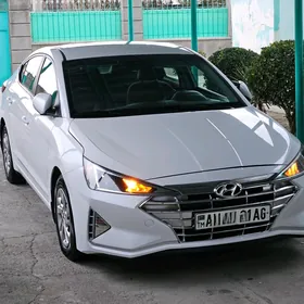 Hyundai Elantra 2020