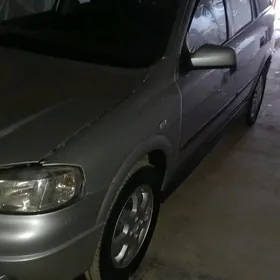 Opel Astra 2001