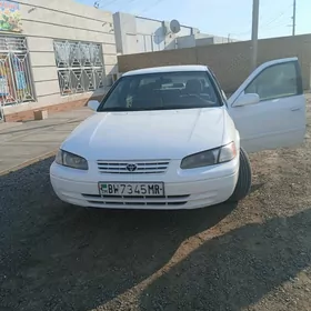 Toyota Camry 1997