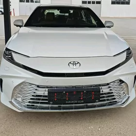 Toyota Camry 2024