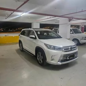 Toyota Highlander 2019