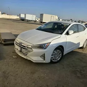 Hyundai Elantra 2020