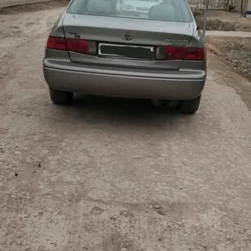 Toyota Camry 2000