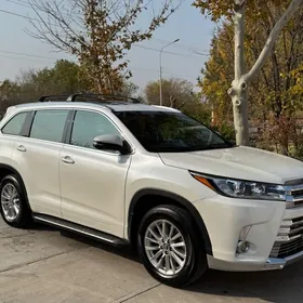 Toyota Highlander 2018